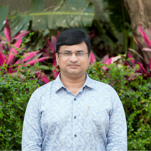 Dr Sujith Kalluri